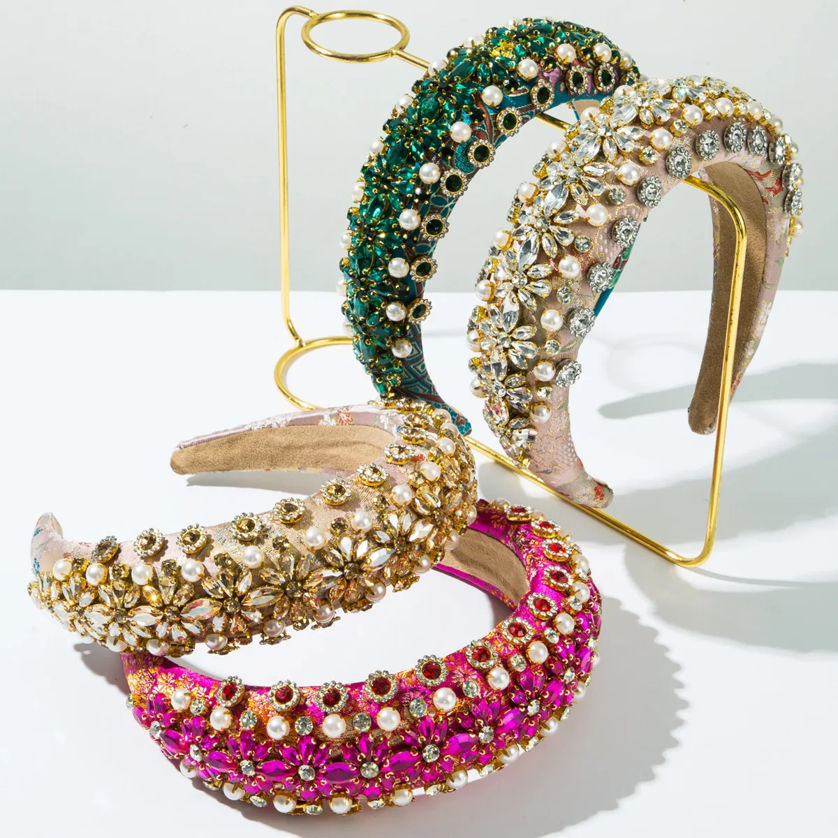 

Новая вышитая тканевая повязка на голову с губчатой подкладкой, винтажный барочный стиль, инкрустированный стразами, в придворном стиле, аксессуар для волос для женщин