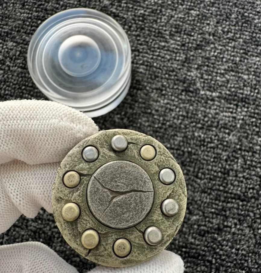 Used EDC Wanciwang white copper stone pattern mechanical pp coin Fidget Decompression Toy