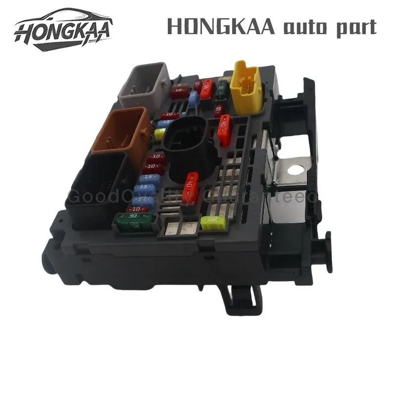 Bsm-R03 R04 R05 R06 Fuse Box 9807028680 for Peugeot 307 308 607 807 and Citroën C4 High Quality 9675878080 Automotive Parts