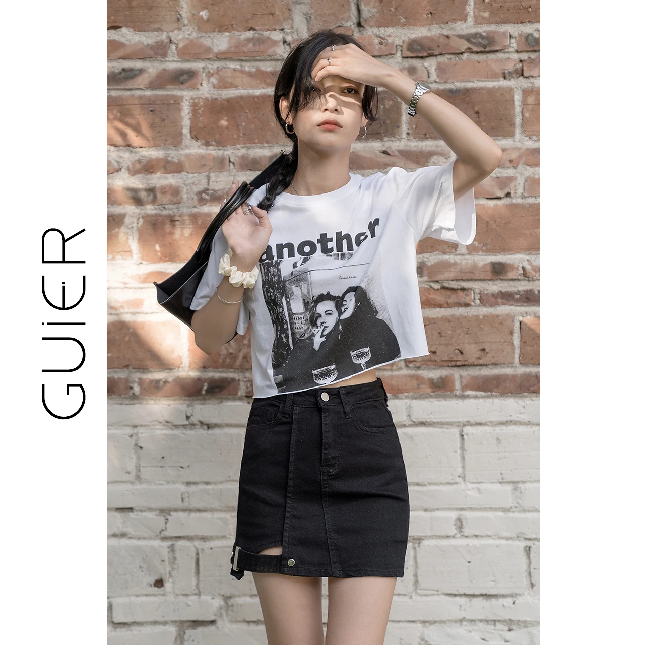 

Джинсовая юбка с высокой талией, женская, весенне-летняя, тонкая, короткая, с цветочным принтом, А-силуэт, черная джинсовая юбка