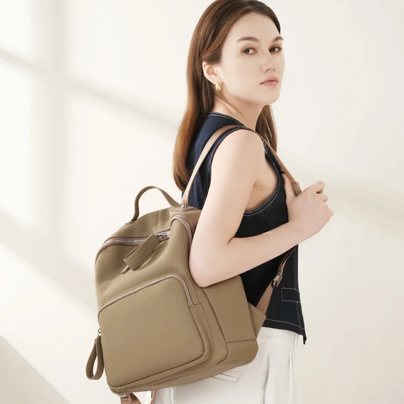 

New Top Layer Cowhide Large Capacity Laptop Leather Backpack Double Shoulder Casual School Travel Commuter Women's Bag Mochila