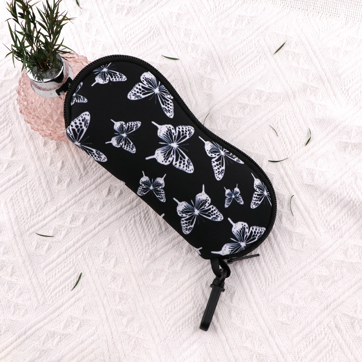 Butterfly Glasses Case Glasses Protective Shell Clothing Accessories Men Women Bag Decorate Fashion Glasses Bag Gifts for Friend