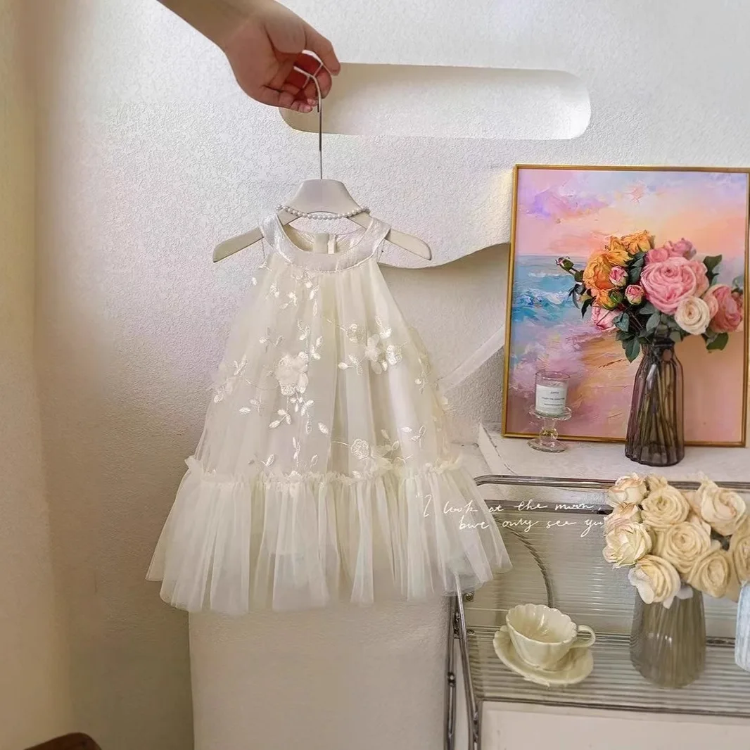 Dress 2025 Spring and Summer Children's Simple High-end Three-dimensional Petal Neck Mesh Dress Vacation Style 4