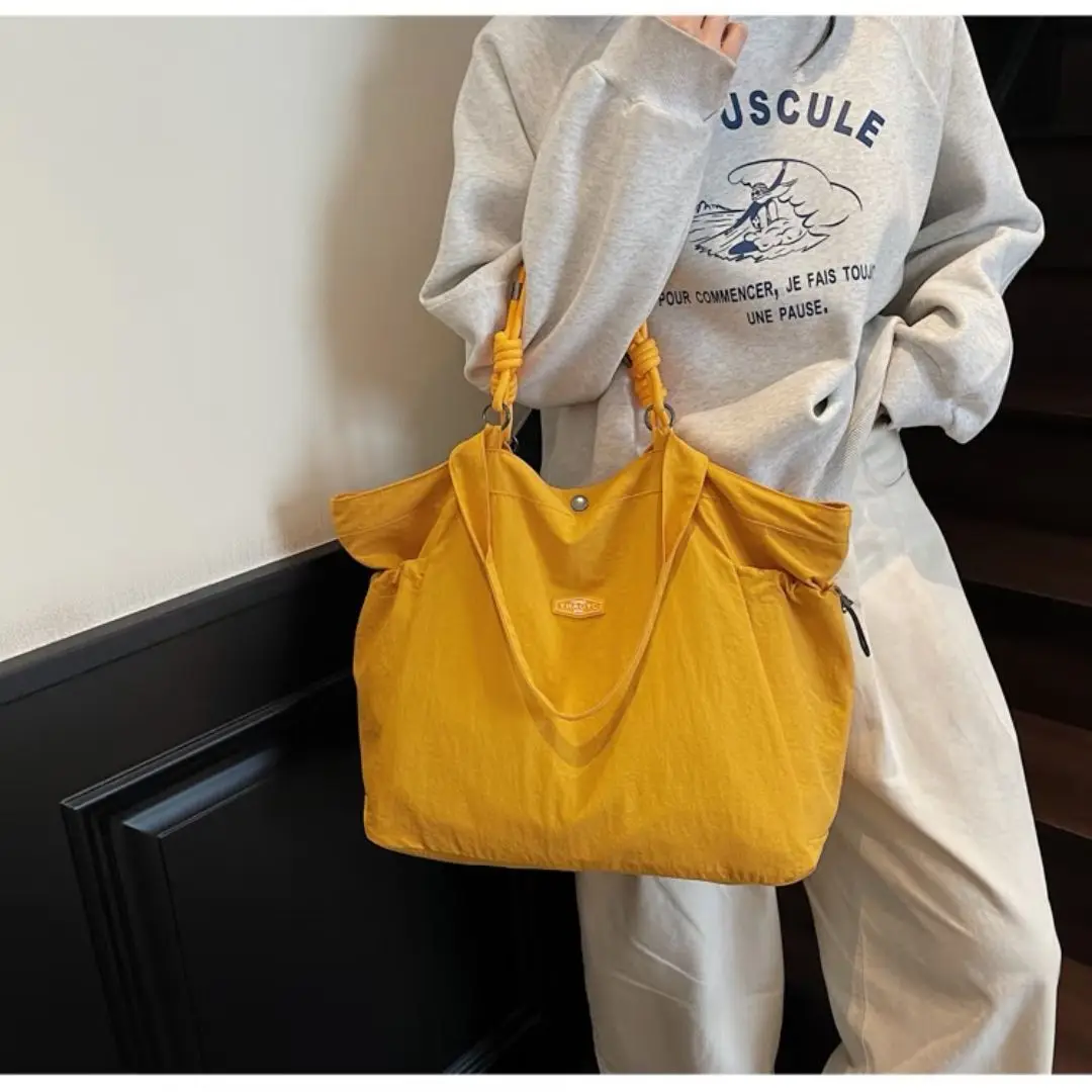 Traveller Tote Bag Women's Lightweight Water-Resistant Sports Casual Bag Large Capacity Shoulder Handbag Commuter Bag Dopamine
