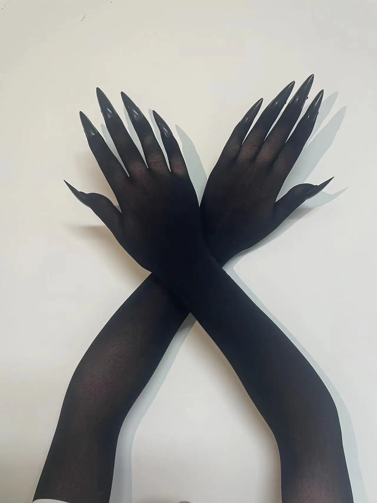 Sonnenschutz sexy Spitze dünne transparente hohle atmungsaktive lange Handschuhe nahtlose hohe Elastizität lange Socken mit scharfen Nägeln Service