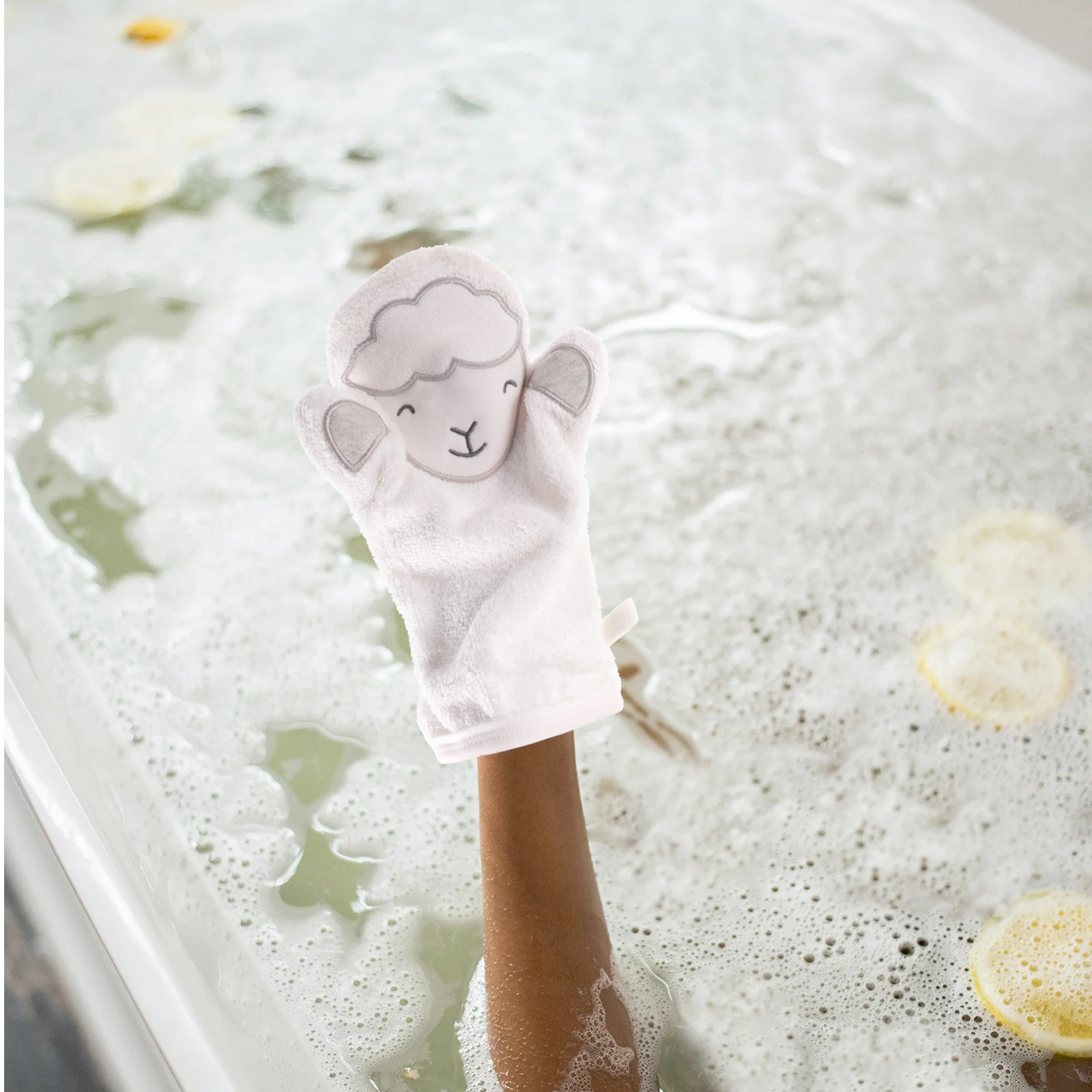 

2Pcs Cartoon Bath Gloves Exfoliating Mitt Shower Gloves for Kids Body Skin Cleaning Shower Mittens Bathing Mitts