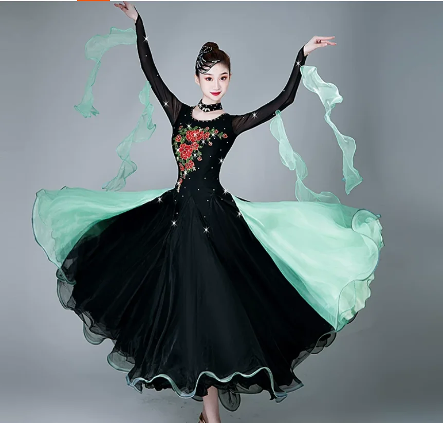

Modern Standard Dance Sparkling Diamond-Embellished Full Skirt Competition and Performance Dress