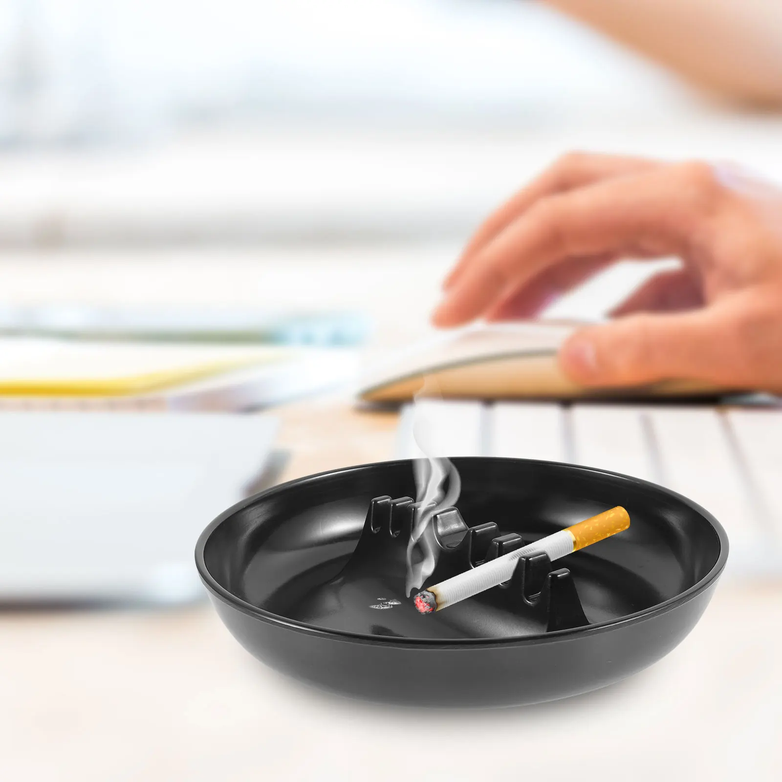 

Home Ashtray Unique Design Durable Portable Cigarette Holder for Indoor Outdoor Tabletop Decorative Ashtray Stylish Smoking