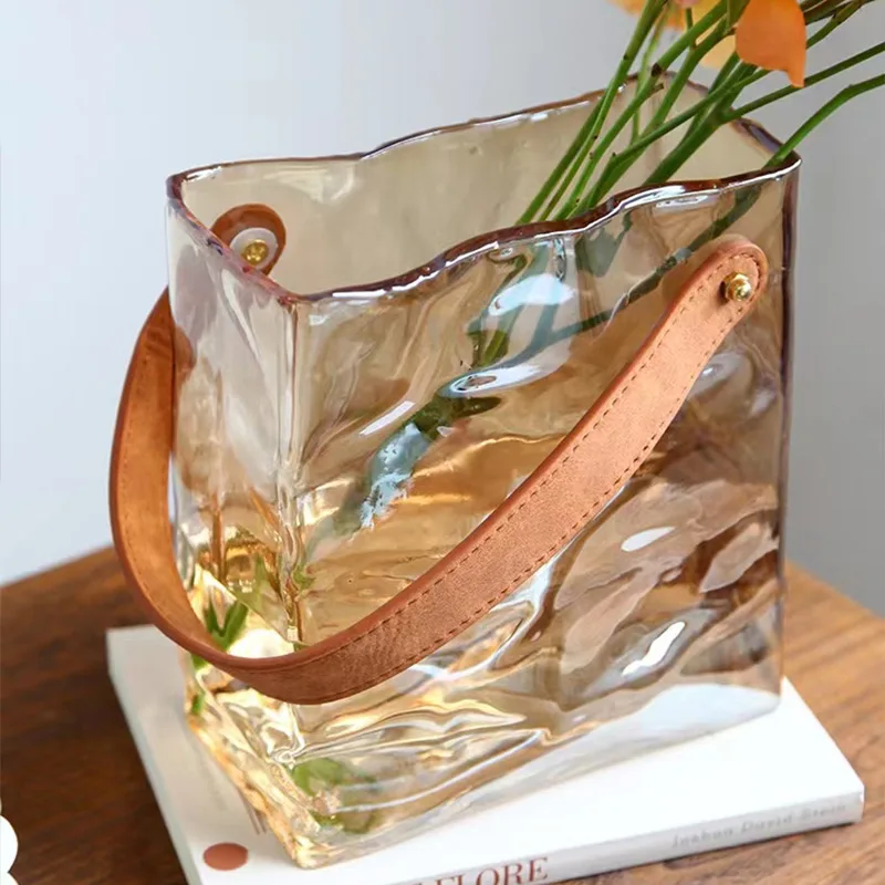 

Simple Pleated Handbag, Glass Vase, High Aesthetic Value, Internet Celebrity Flower Arrangement Home Soft Decoration Ornament
