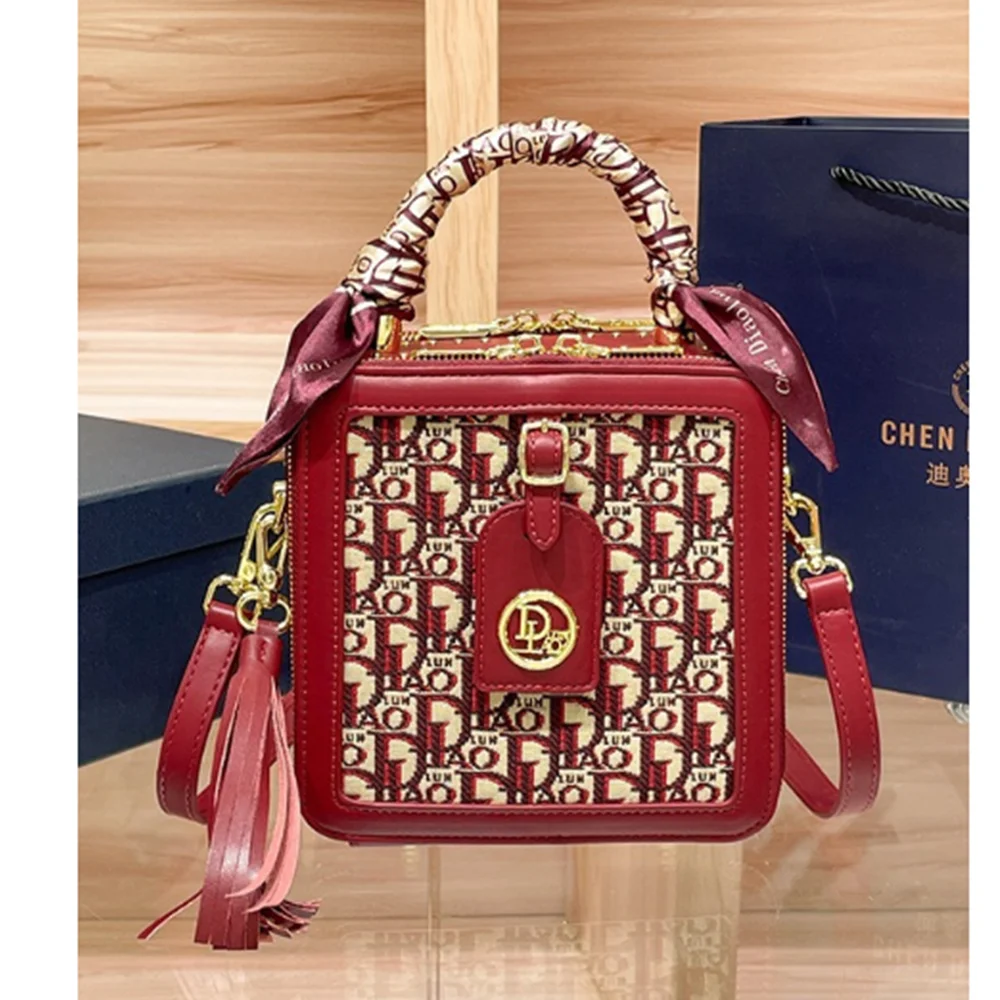 

Ladies Perfume Women Winter Embroidery Old Flower Women's Bag Fashion Hundred Tassel Small Square Bag Bags