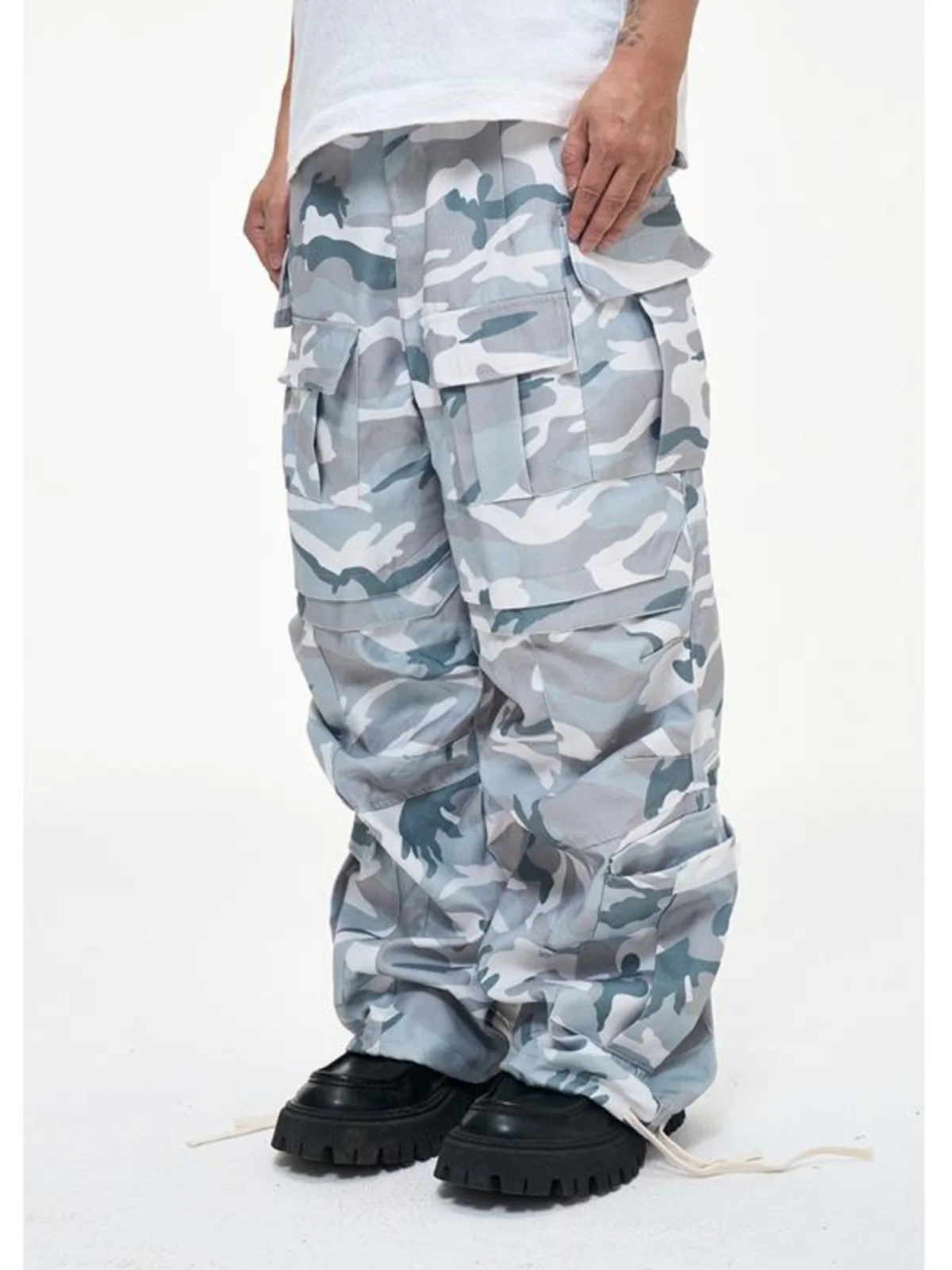 Tung Sung Multi-Pocket Tooling Camouflage Casual Loose Wide Leg Paratrooper Pants Men Baggy Pants