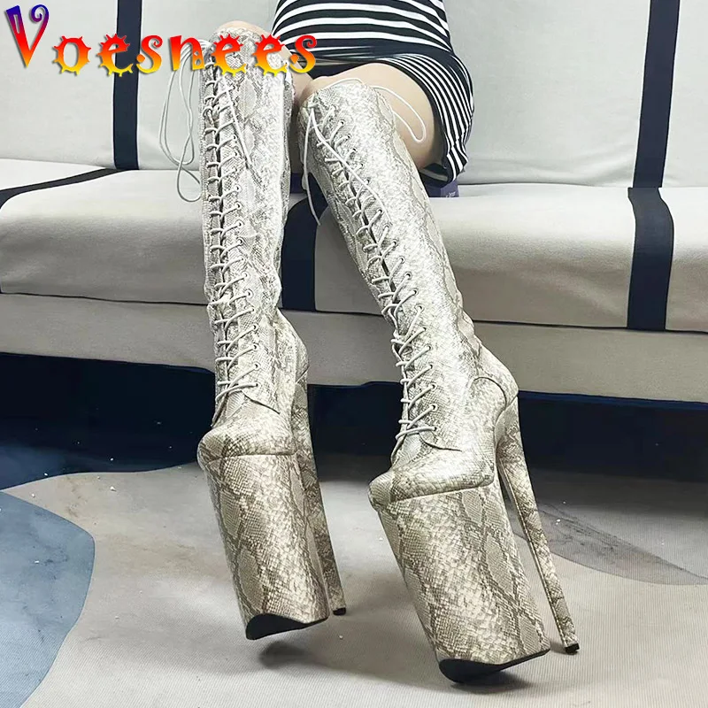 Plus Size modello serpente 26CM tacchi alti pompe piattaforma impermeabile moda stivali al ginocchio discoteca Pole Dance scarpe per le donne