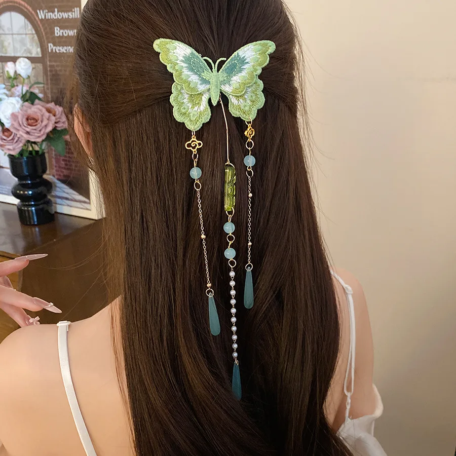 Grüne bestickte Schmetterlings-Haarspangen für Damen – Neuartige chinesische Retro-Haarspangen mit Harzperlen und Quasten im Entenschnabel-Stil für Hanfu und Cheongsam – Detail 7