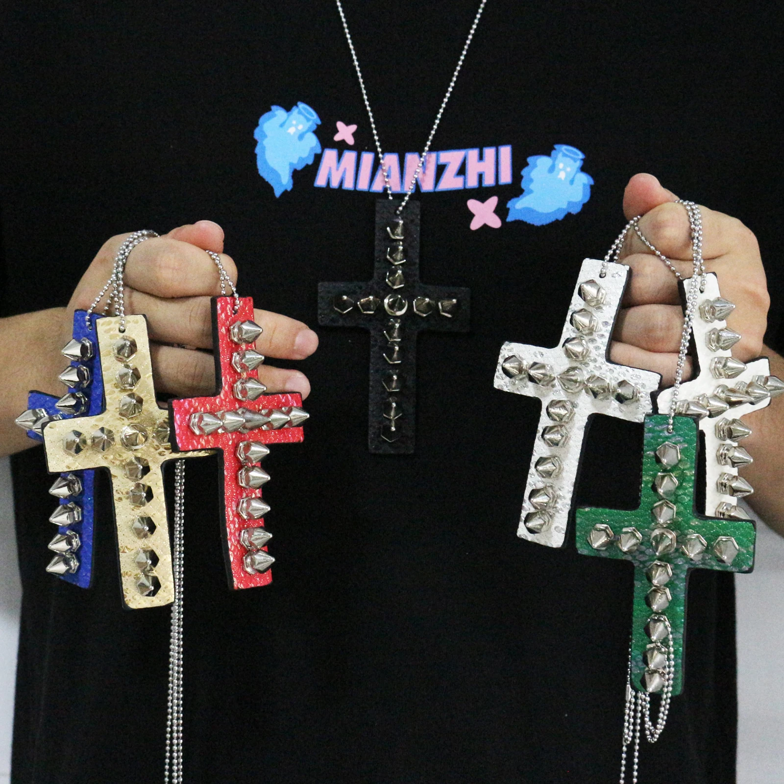 대형 가죽 리벳 라인석 크로스 초커, 히피 목걸이, 고스 펑크 여성 패션 성명, 십자가 참 주얼리 선물