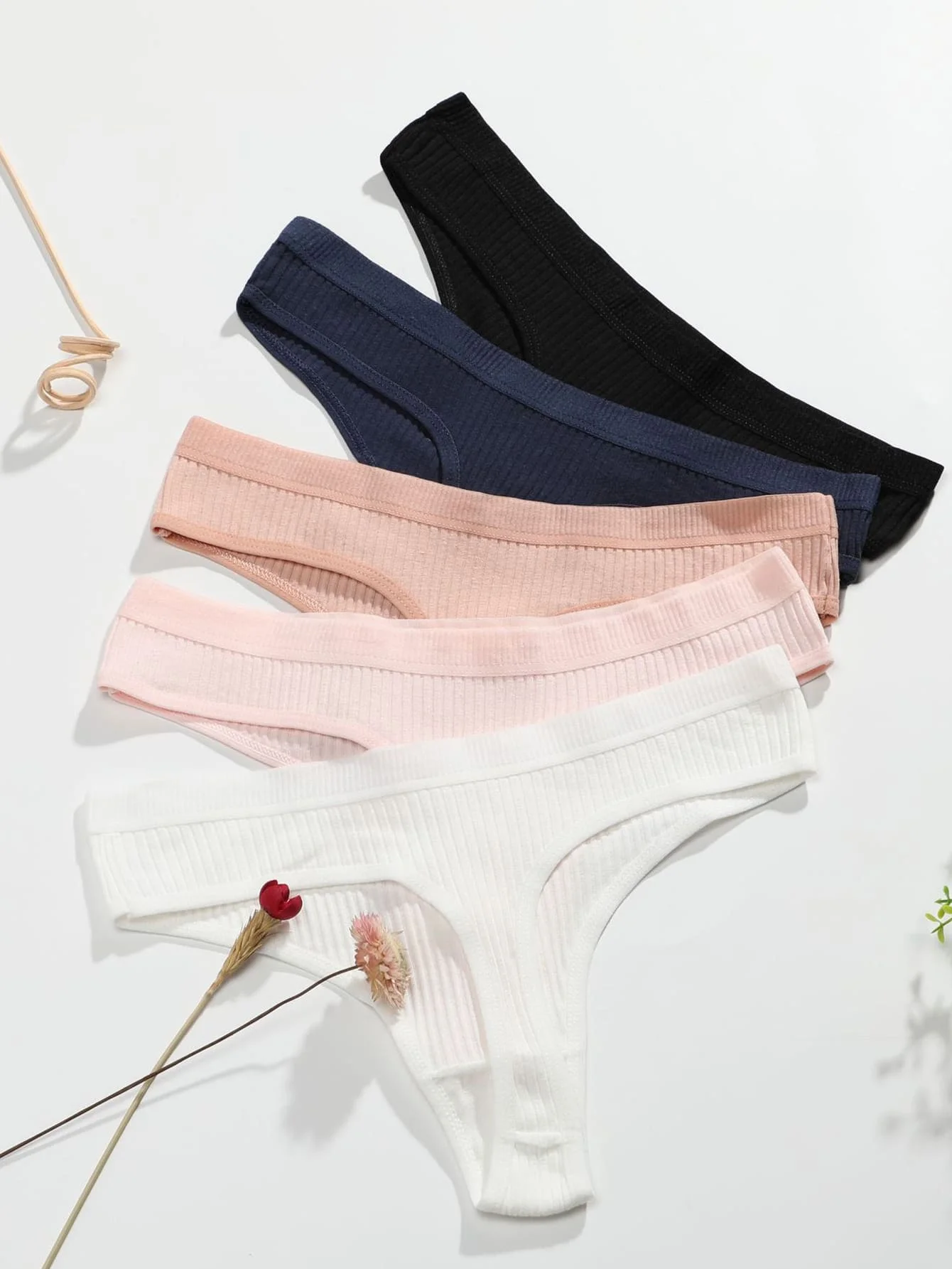 7 قطع من سيور بسيطة ومثيرة ومنخفضة الخصر للنساء بألوان مختلفة، سيور مريحة من القطن الخالص قابلة للتنفس،