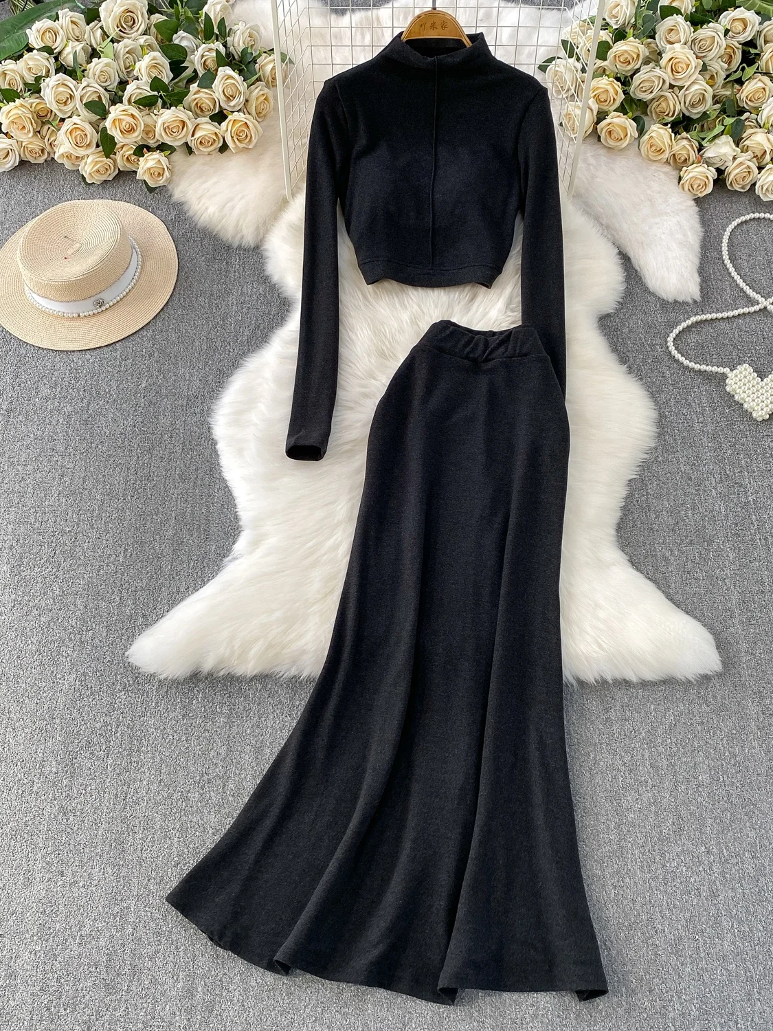 Set Rajutan Dua Potong ay Slimming dengan Bantalan Dada, Atasan Kerah Tinggi dan Celana Panjang, Pakaian Musim Dingin yang Modis dan Nyaman