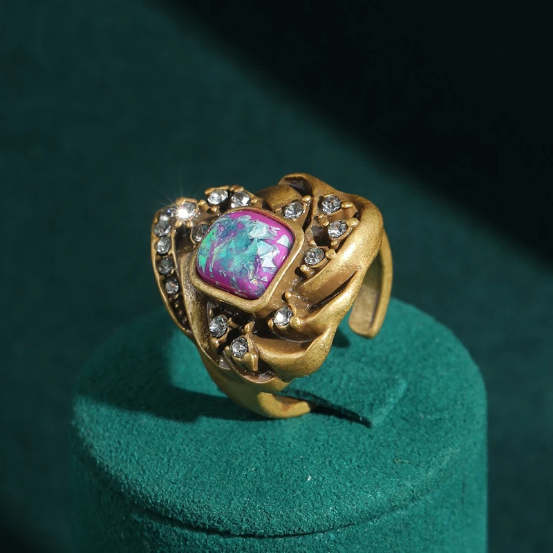 

Vintage Purple Opal Ring Real Flame Rhinestone Irregular Antique Gold Color Luxury Quality Jewelry Beach Summer Designers 2025