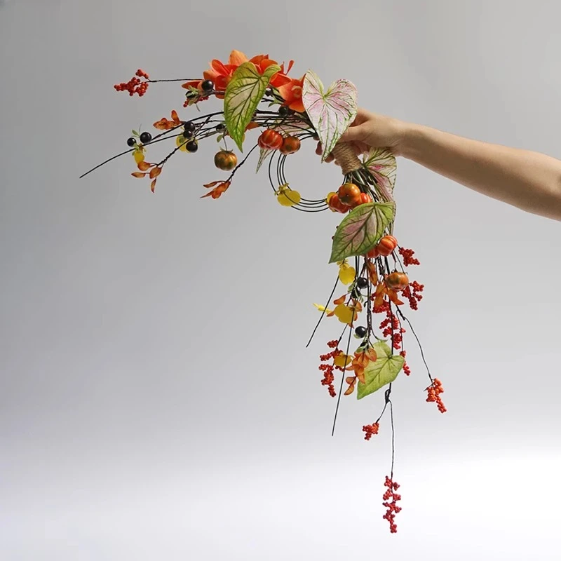 

Hand-held bouquet, pumpkin fruit bridal bouquet new Chinese wedding photography props