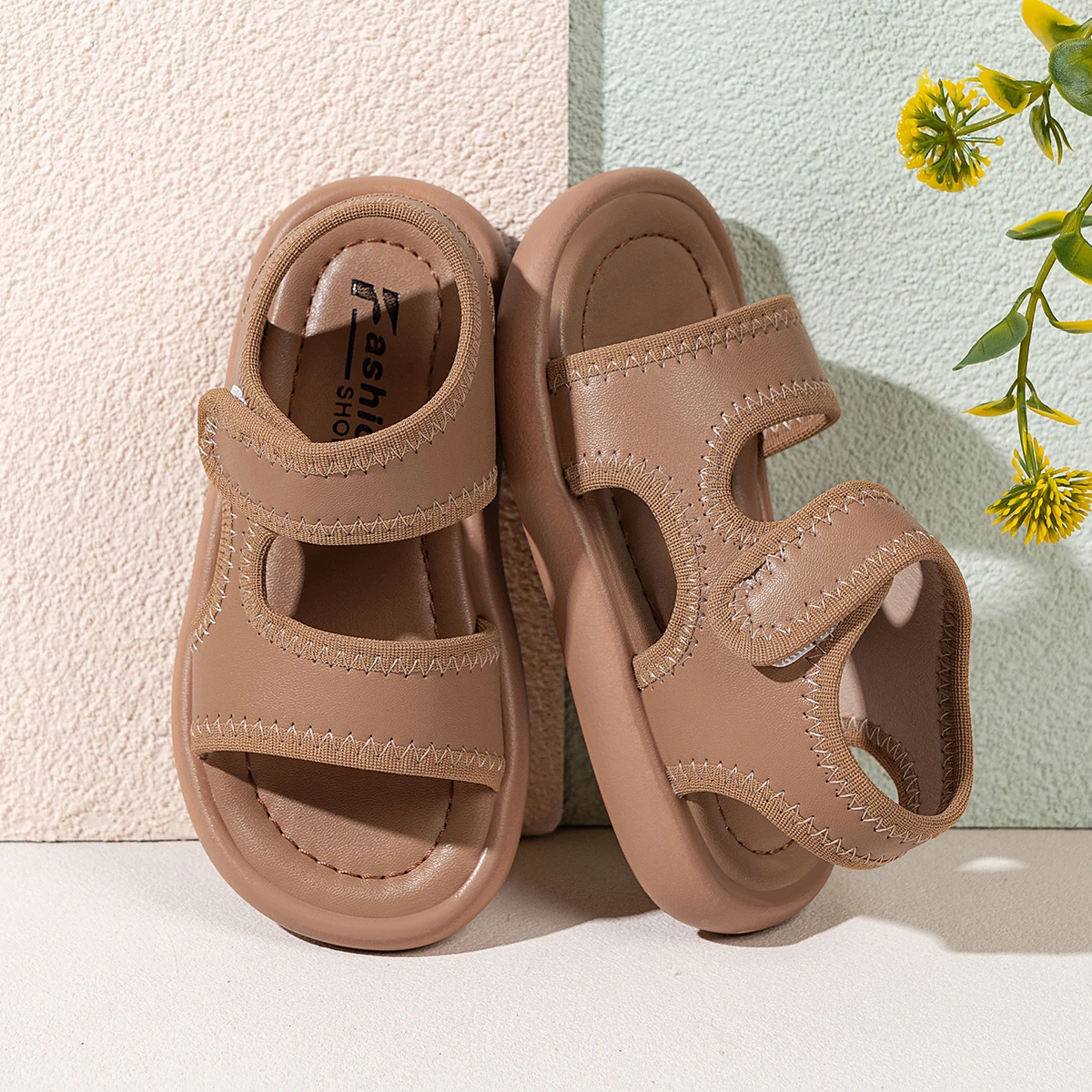 

2026 Summer New Style Children's Sandals, Baby Soft Sole Toddler Shoes, Breathable Beach Casual Shoes Young Children Minimalist