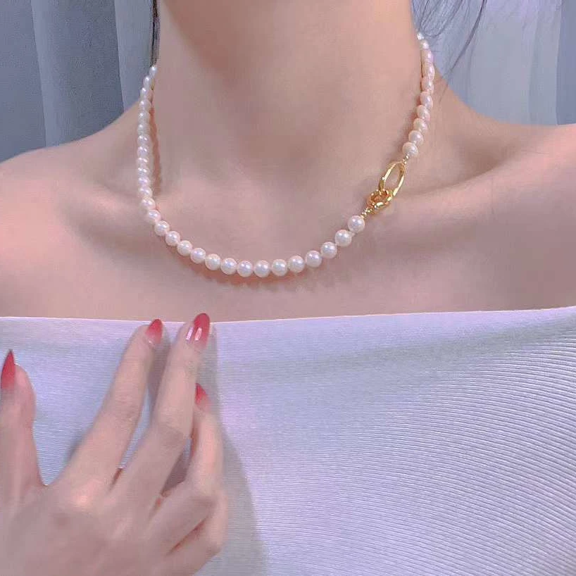 N Explosive models recommend a variety of wearing big-brand fragrance buckle mixed color freshwater pearl necklace sweater chain