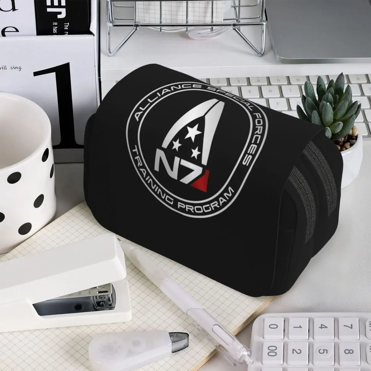 

Пенал Armor Alliance Military Mass Effect N7 для мальчиков и девочек, школьный пенал, сумка для ручек, канцелярские принадлежности, держатель для ручек