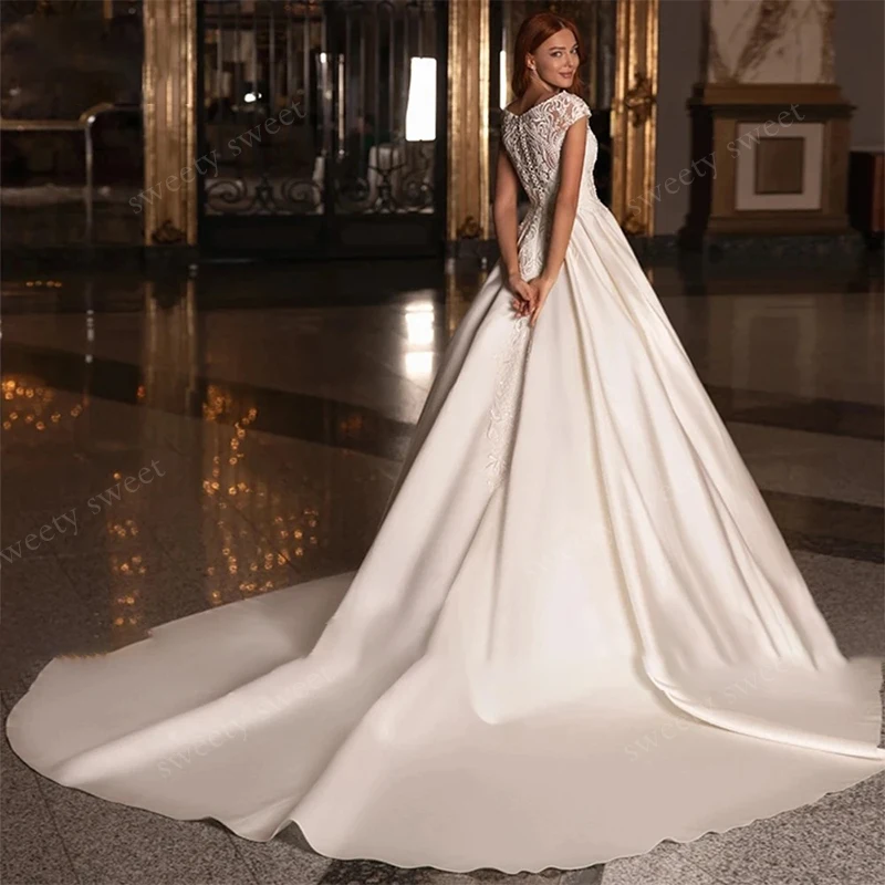 Elegant Wedding Dress Satin With Embroidery A-Line Ball Gown Sleeveless O-Neck Bride Dress Customized Button Robe MariéE Satin