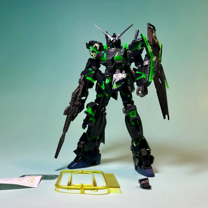 

Xingdong Unicorn RXO Fluorescent Green Recycled Plastic Model 1/144 Scale DIY Assembly Action Figure Robot Toy for Collectors