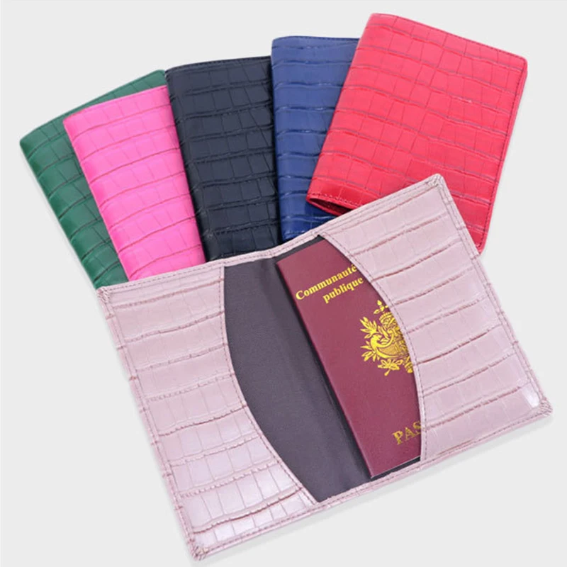 

Wholesale Crocodile Patterned PU Passport Book Leather Case Simple Portable Male Female Documents Leathers Protective Holder Top