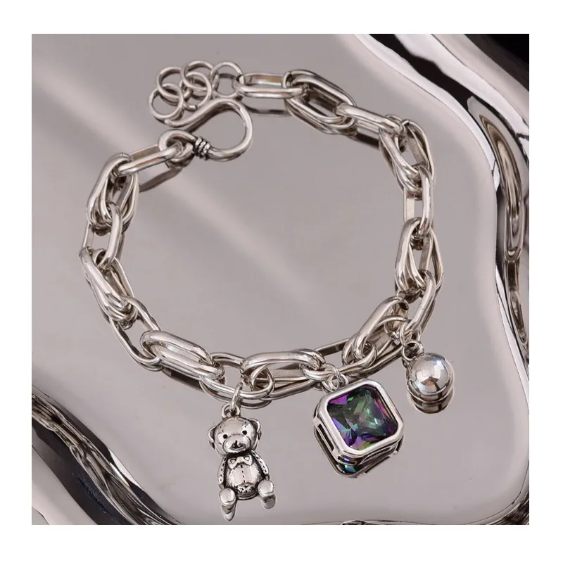 

Модный ретро-браслет с квадратными бриллиантами в форме медведя, женский, нишевый, с высоким стилем, для интернет-знаменитостей, индивидуальный, элитное украшение для рук