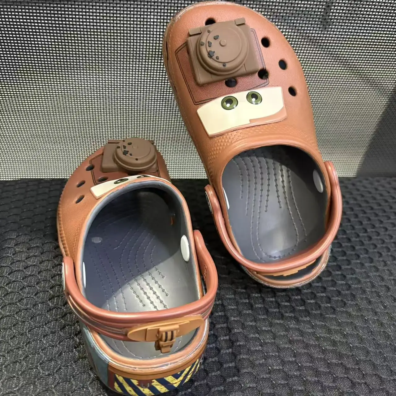 

Mcqueens Pixar Mater Cartoon Solid Waterproof Slippers Hole Sandals Outdoor Sand Children Sandals Casual Breathable Eva Shoes