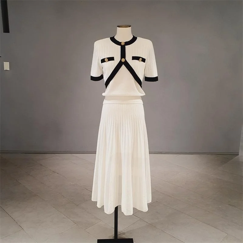 

Commute Ready Color Blo Elastici ort Sve Knit Top And f Skirt Set Korean Sle Office Wear Summer Collection