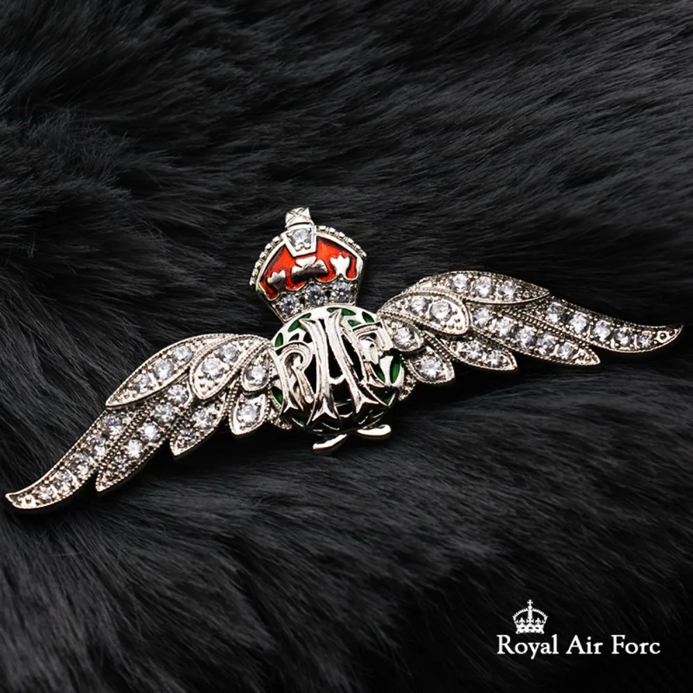Royal Air Force Pilot's Medal Pin Badge RAF Decoration Crafts Uniform Accessories Gifts for Men and Women