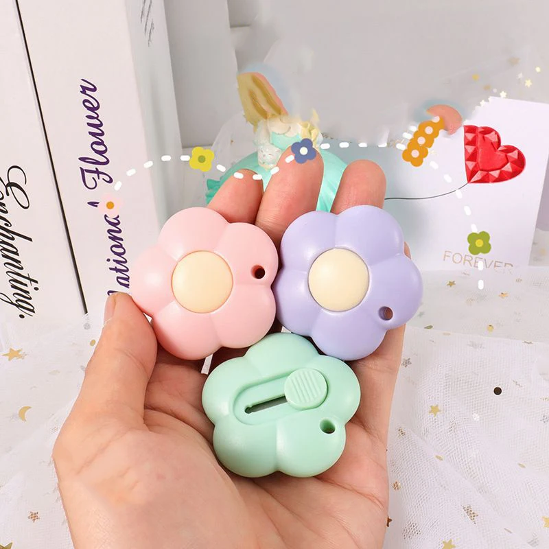 1 Piece Kawaii Mini Pocket Flower Art Utility Knife Express Box Knife Paper Cutter Craft Wrapping Refillable Blade Stationery