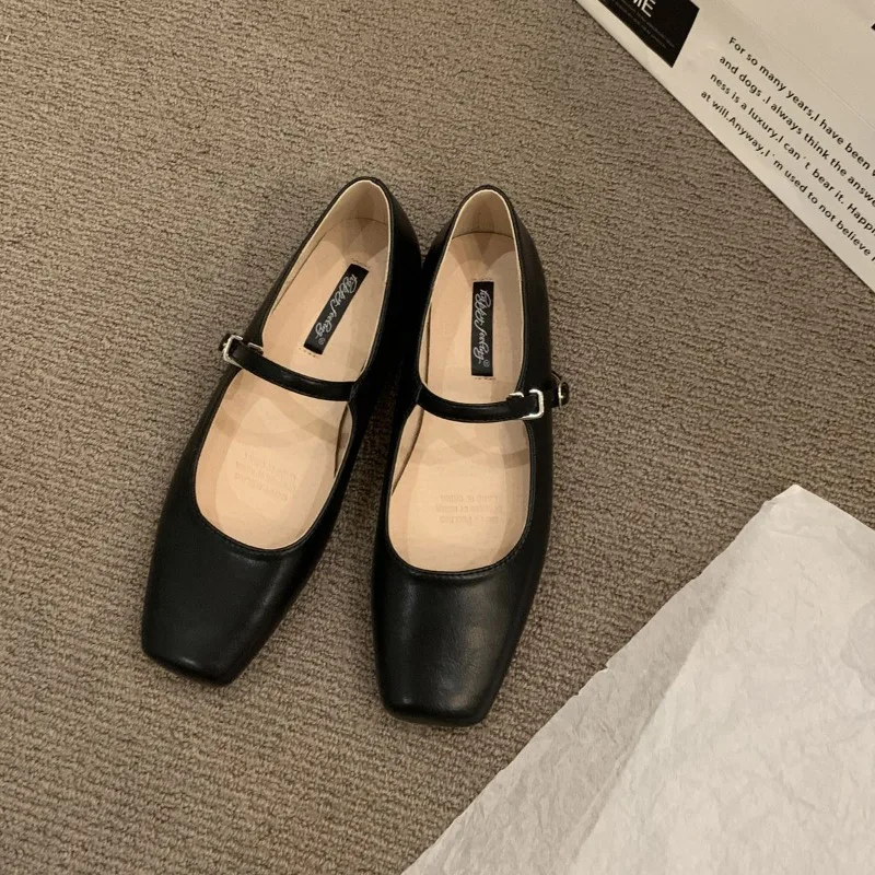 Eleganti scarpe Mary Jane con punta quadrata per donna ballerine piatte da donna in morbida pelle poco profonda mocassini con tacco basso tinta