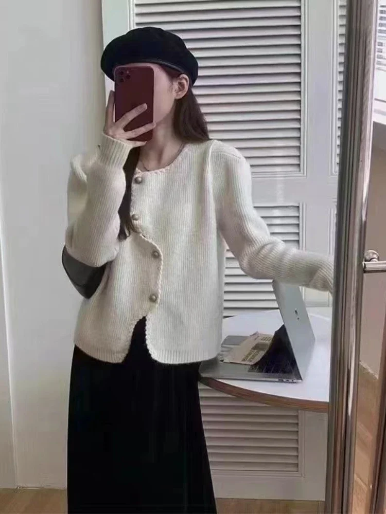 

Нишевый женский зеленый свободный вязаный кардиган с коротким укороченным нерегулярным длинным рукавом, весенне-осенний дизайнерский свитер, пальто