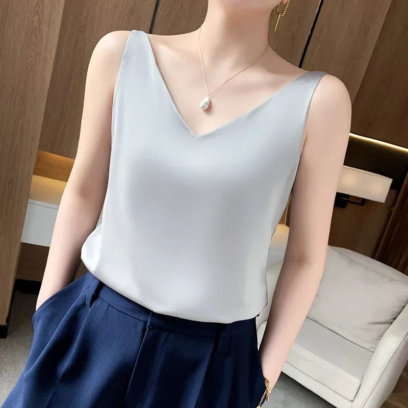 Mulberry Silk Camisole with Shoulder Straps, V-Neck, Solid Color, Casual Top, Bottoming Shirt, Sexy Inside, Fashion