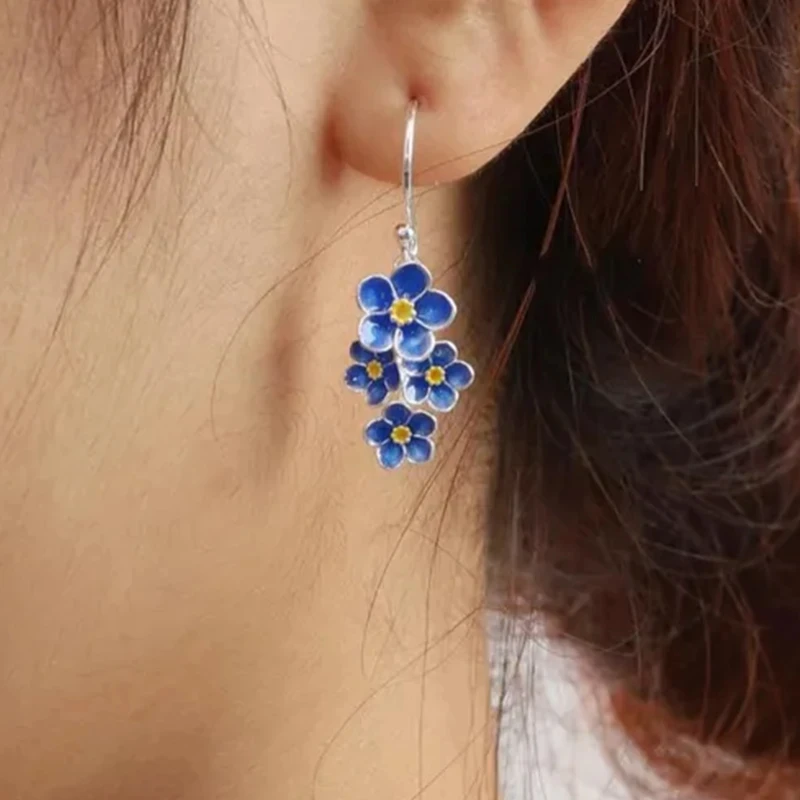 Brincos Pendentes Florais Azuis Elegantes e Modernos para Mulheres - Joia Casual para o Dia a Dia e Festas, Presente Ideal