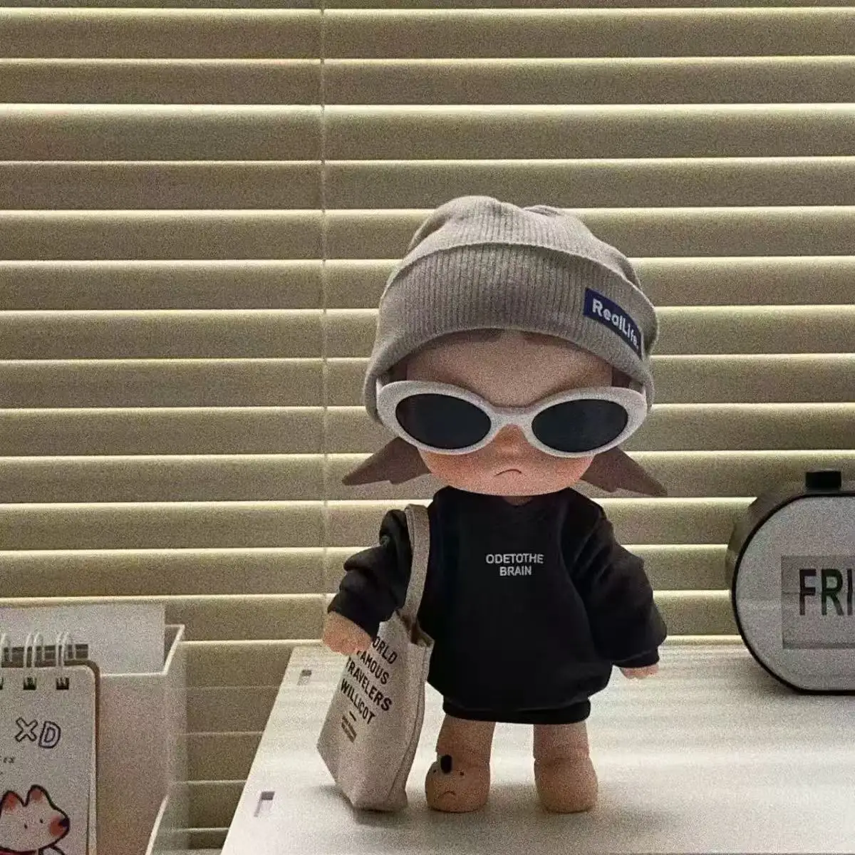 ชุดตุ๊กตา Zsiga1/8 หมวกสีเทา ชุดสูทสีดำเท่ๆ พร้อมแว่นตา ชุดการ์ตูนน่ารัก ชุดแต่งตัวแฟชั่นเท่ๆ น้องสาว Gazi