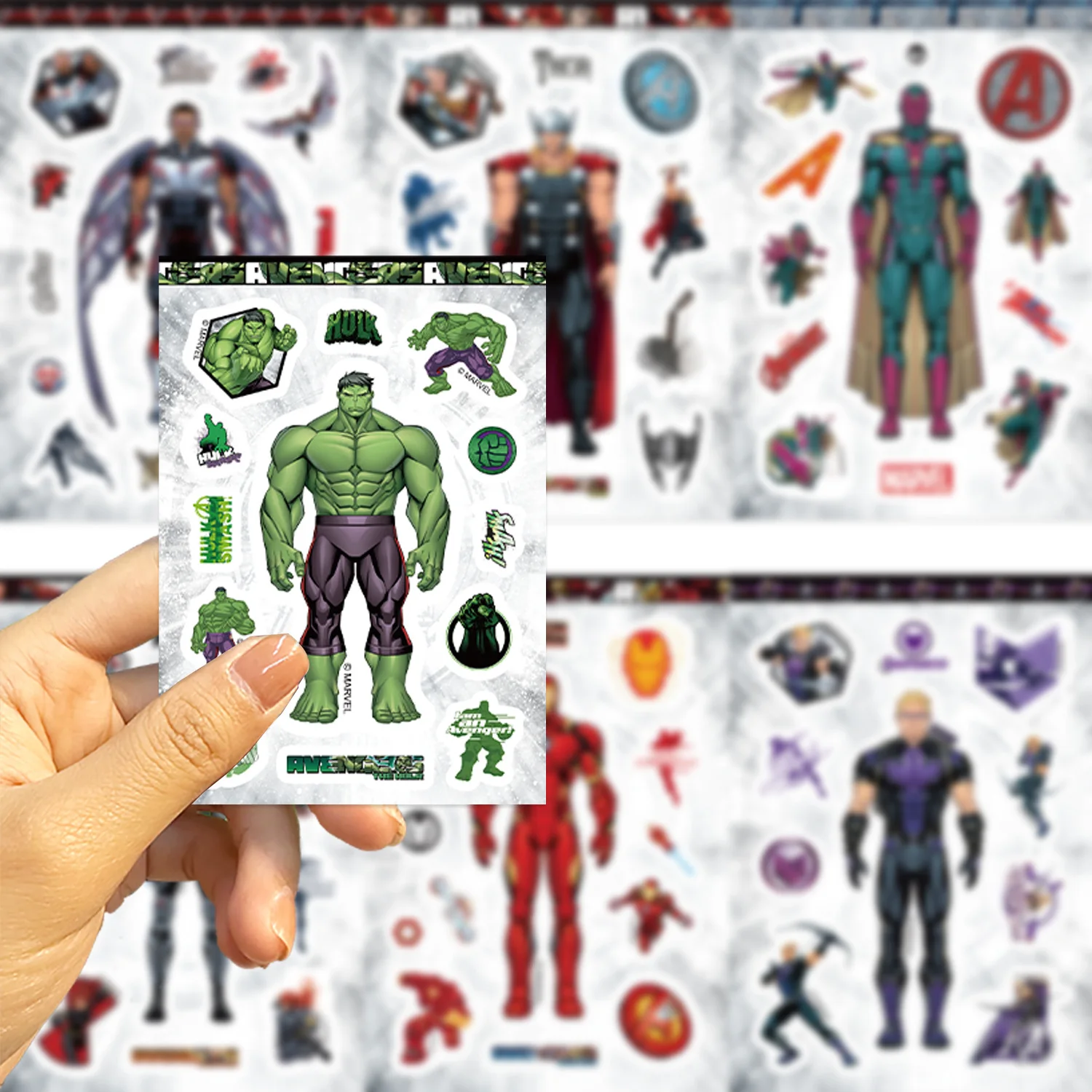 8 dibujos animados vengadores Collage-DIY impermeable maleta para guitarra casco y decoración de teléfono pegatinas de Marvel-pegatinas de juguete para niños regalo