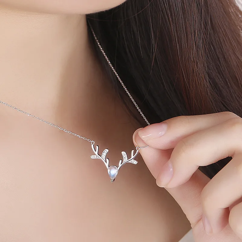 One Deer Has Your Necklace Female Pendant Collar Chain All Way Deer Horn Gift Simple Deer Forest Series Jewelry For Women