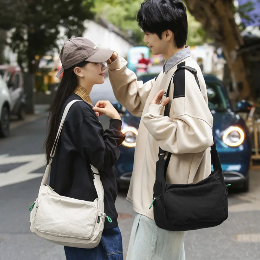 

Leisure Fashion Crossbody Bag Fitness Large Capacity Sport Shoulder Bag Solid Color Casual Nylon Bag Couple