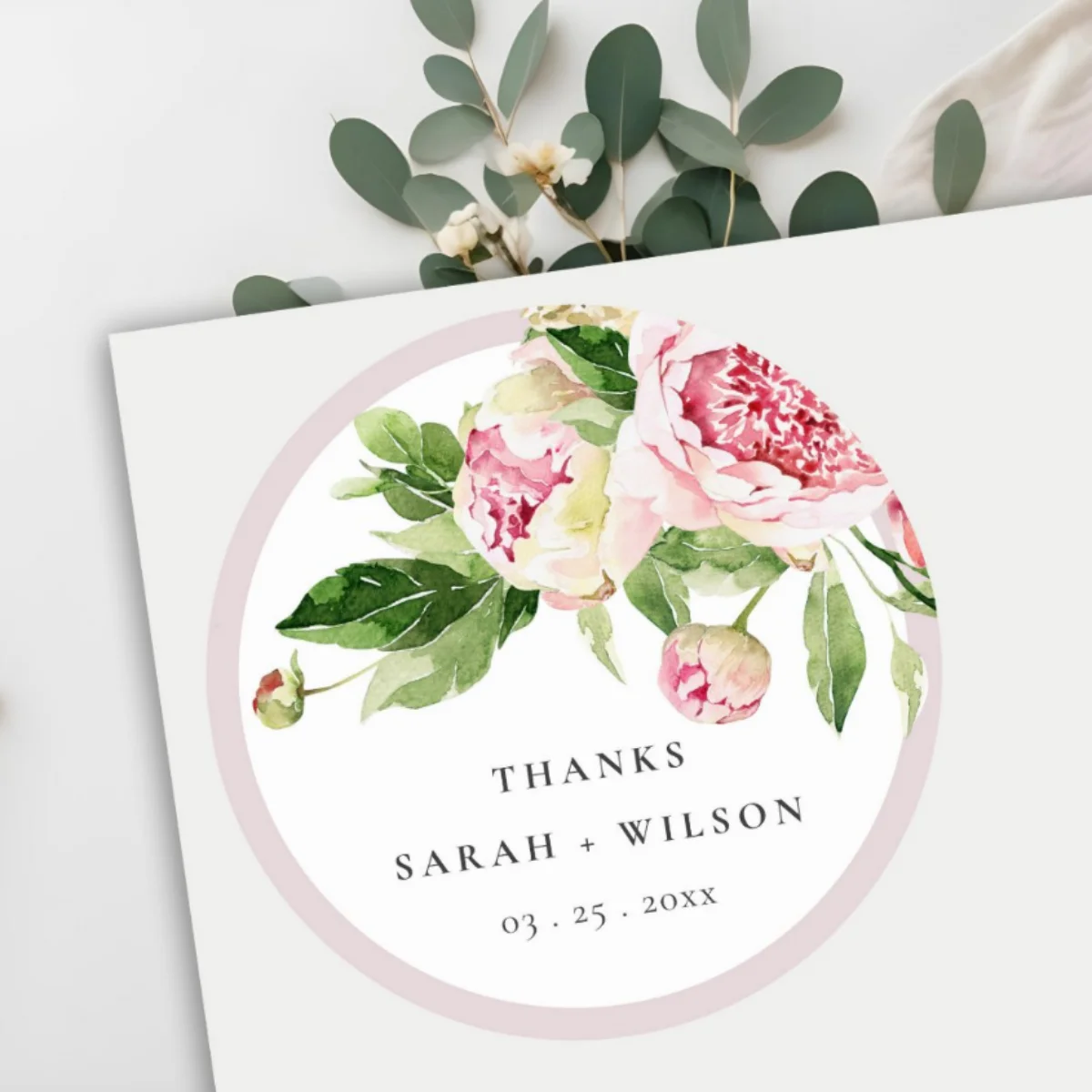 Customized wedding thank-you circular stickers, suitable for occasions such as weddings, birthdays, baptisms, and anniversaries.