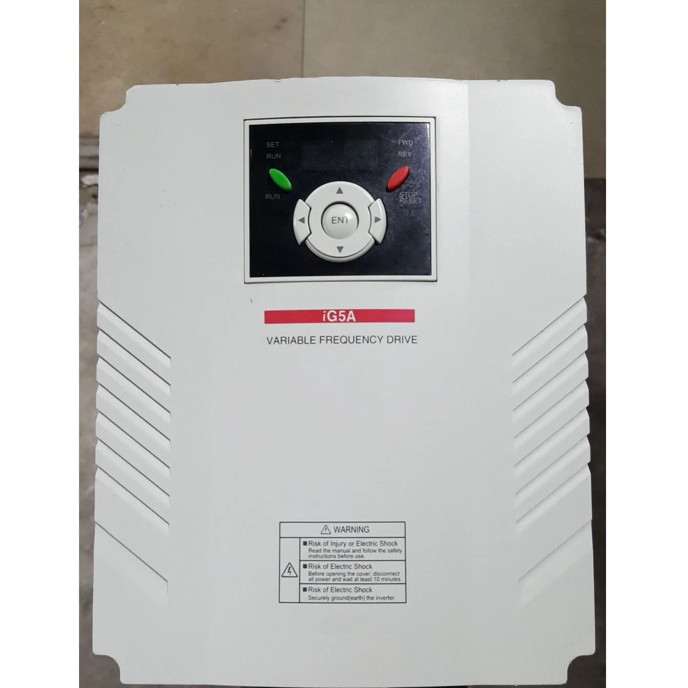 

SV055iG5A-4 Inverter used in good condiion