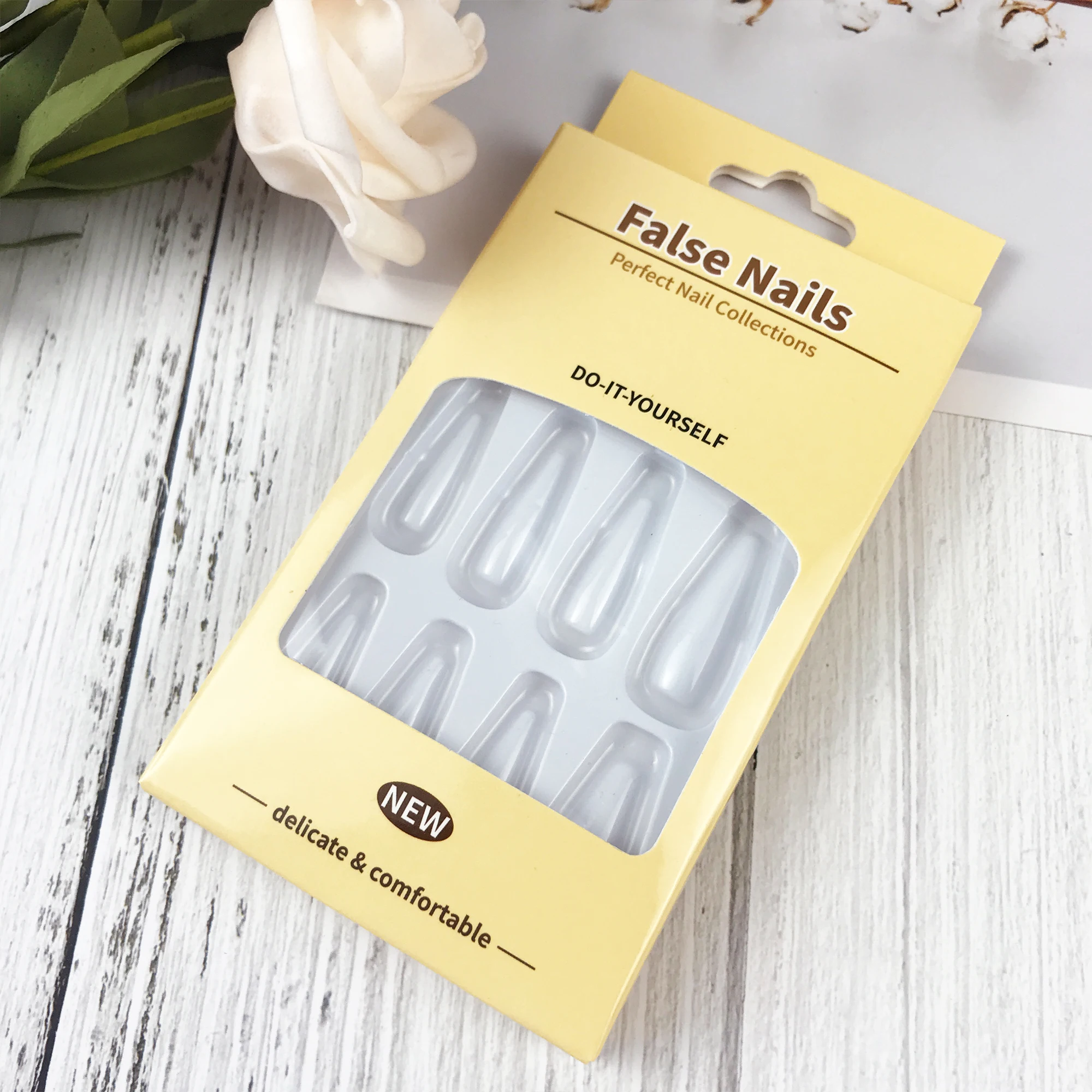 Drücken sie Auf Gefälschte Nagel Verpackung Box Benutzerdefinierte Private Logo Leere Papier Paket Großhandel Nägel Spitze Box Leere Mit Tablett