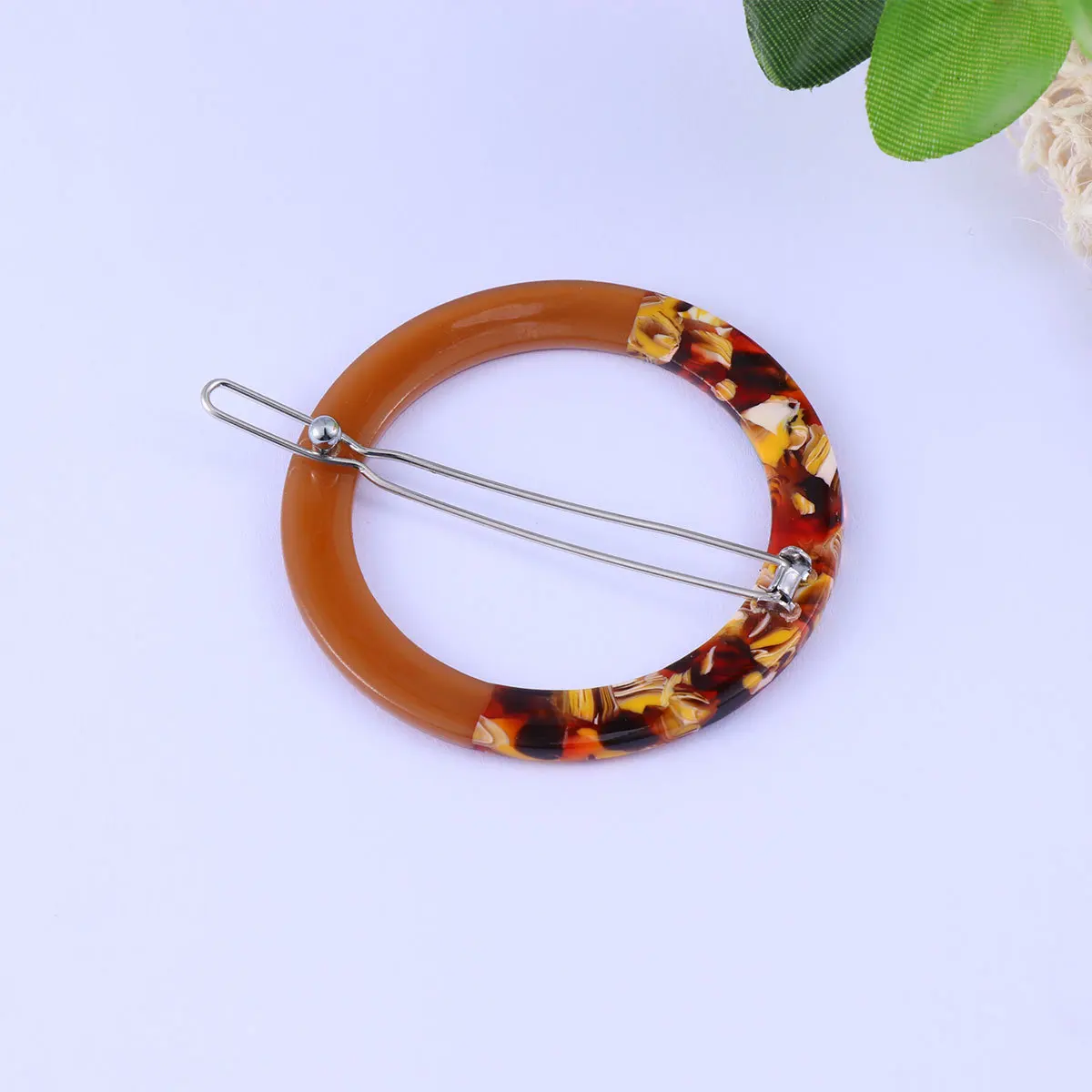 

Acrylic Bang Clip Flower Style Durable Resin Hair Pin for Parties Weddings Daily Use Fashion Hair Accessories Multi-Colored