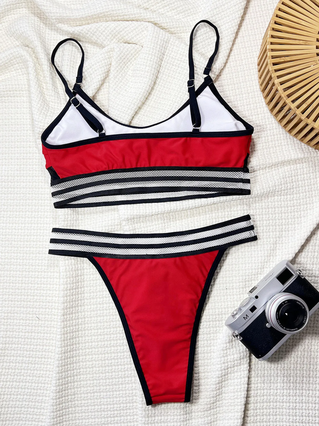 เซ็กซี่กีฬาประเภทบิกินี่ Push Up Bandeau ชุดว่ายน้ําผู้หญิง Sporty Splicing ตาข่ายชุดว่ายน้ําชุดว่ายน้ําชายหาดฤดูร้อน Maillot De Bain