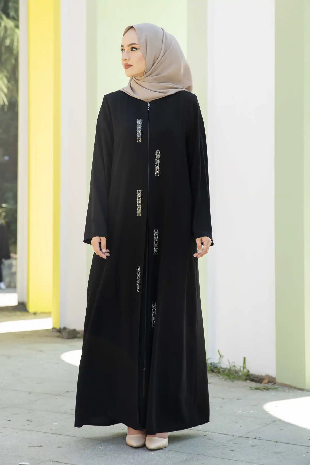 Stone Detail Abaya Ferace Black