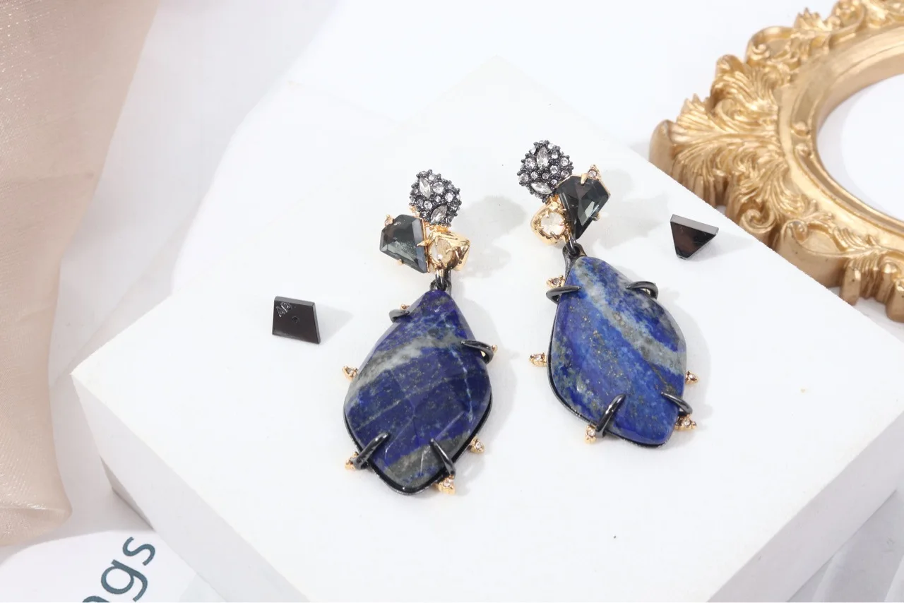 Design and Create Fashion Trends Big Stone Geometric Stud Earrings