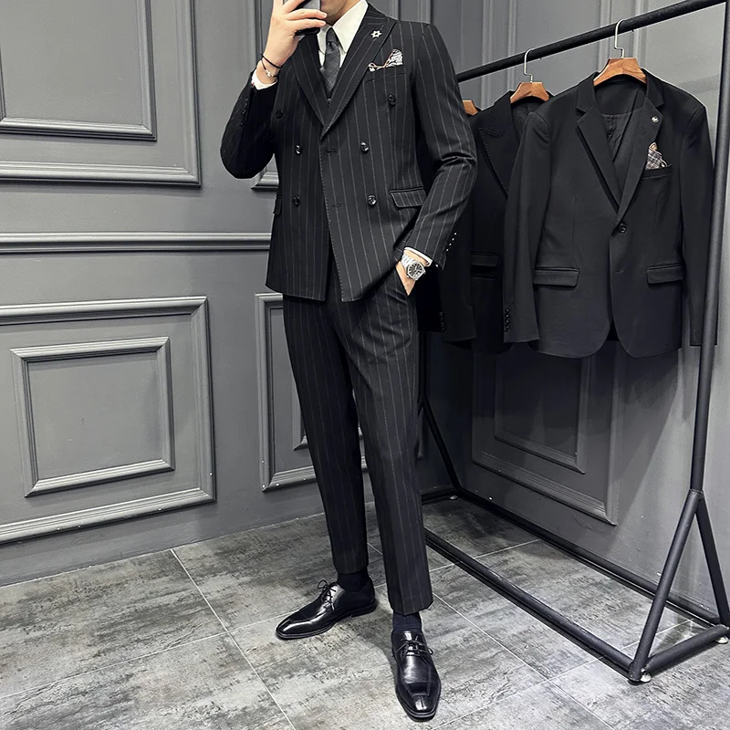 

Explosive New Casual Advanced Sense Suit Fashion Striped Double Breasted Personality Handsome Suit Three-piece Men's Clothing