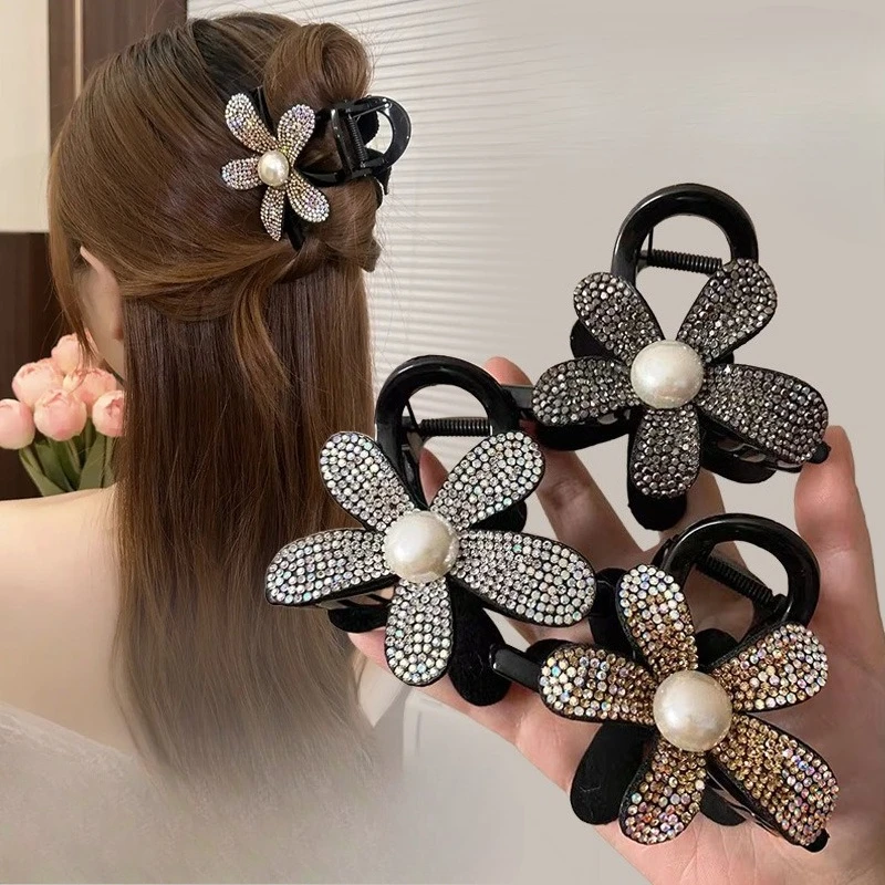 

Elegant Big Pearl Flower Hair Clips for Women Shark Catch Claws Hairpin Girls Headwear Accessories Korean Shinning Crystal Black